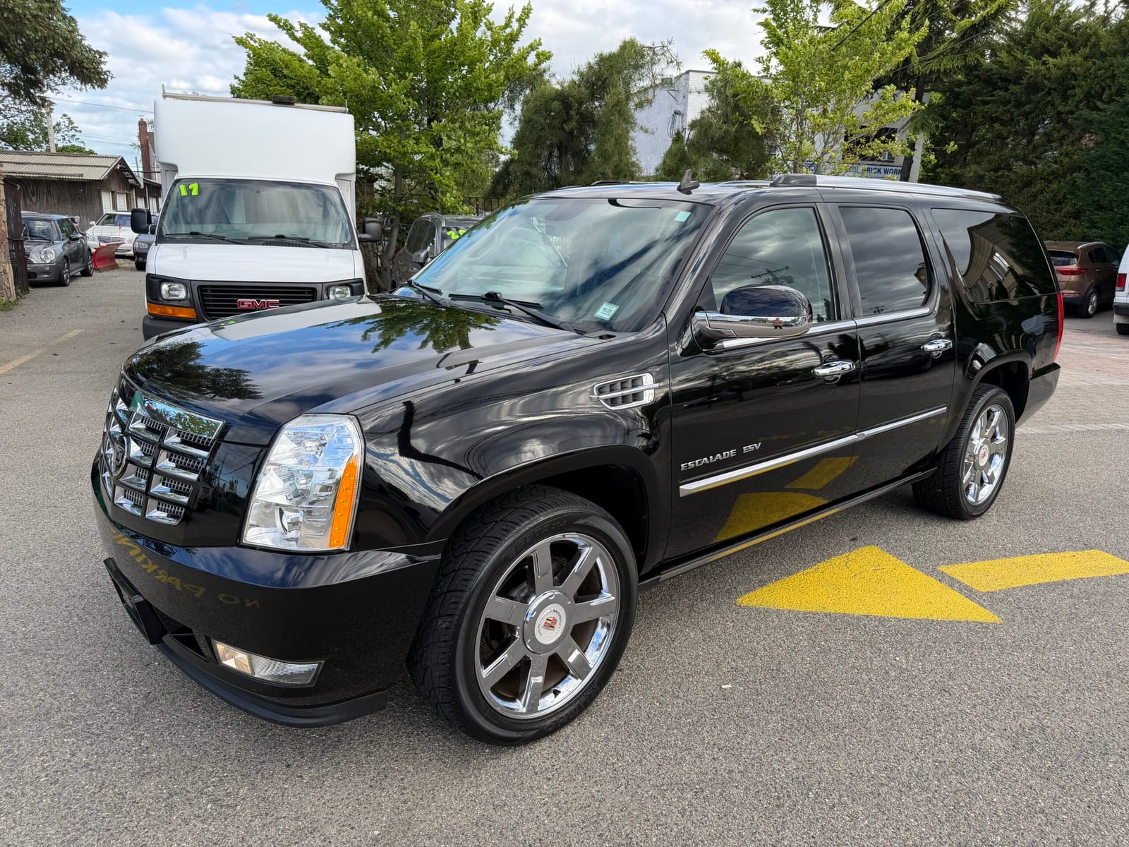 2011 Cadillac Escalade, photo 1