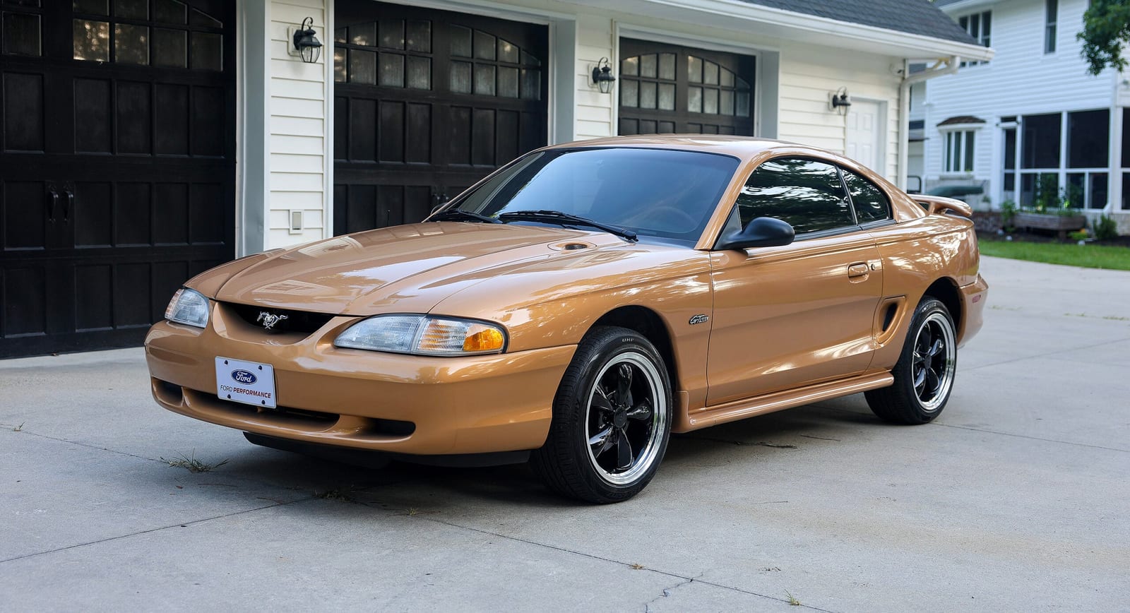 1997 Ford Mustang, photo 1
