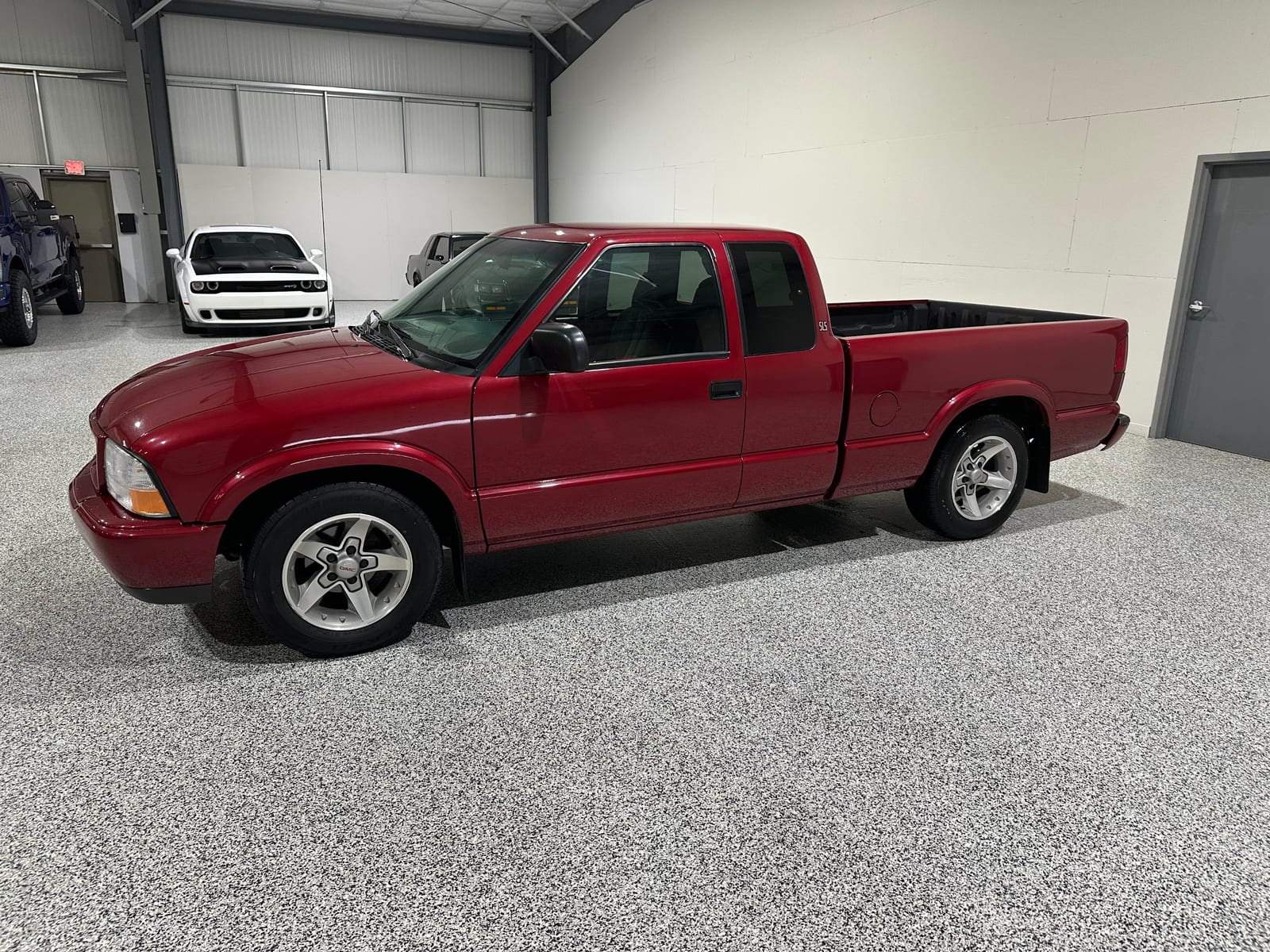 58K-Mile 2001 GMC Sonoma SLS 5 Speed Manual