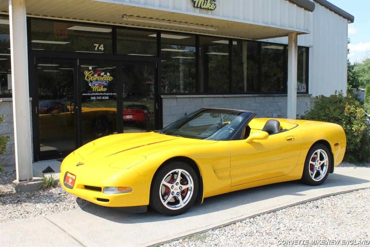 2004 Chevrolet Corvette, photo 1