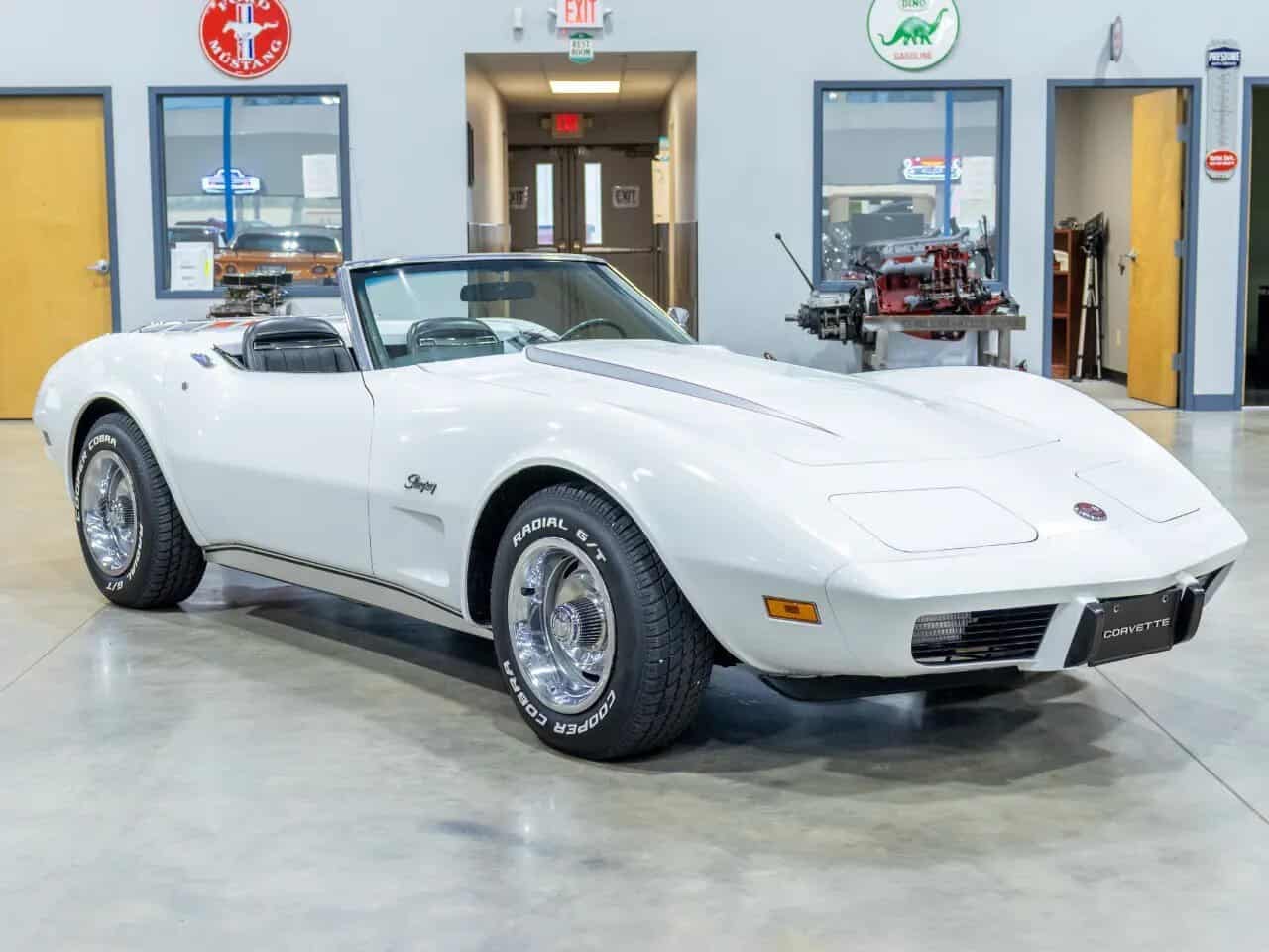 1975 Chevrolet Corvette, photo 1