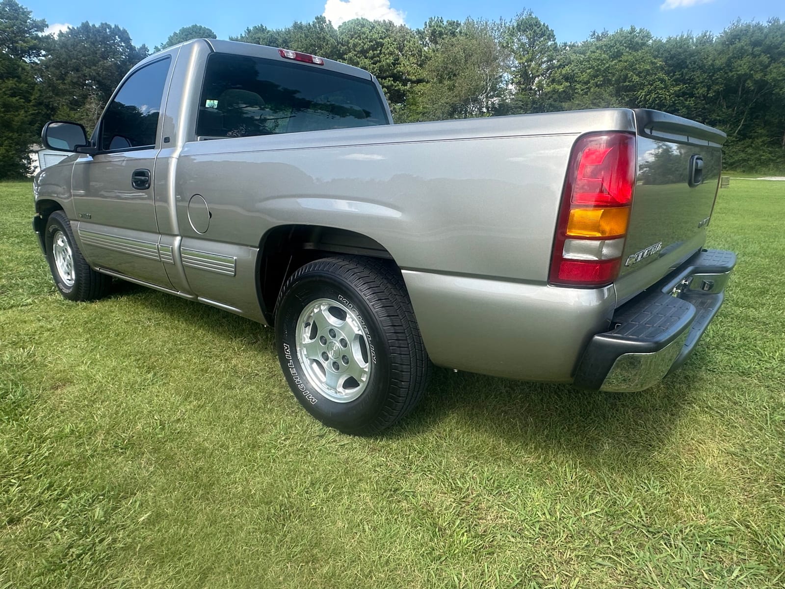 2002 Chevrolet Silverado, photo 2