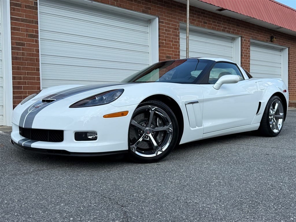 2013 Chevrolet Corvette, photo 1