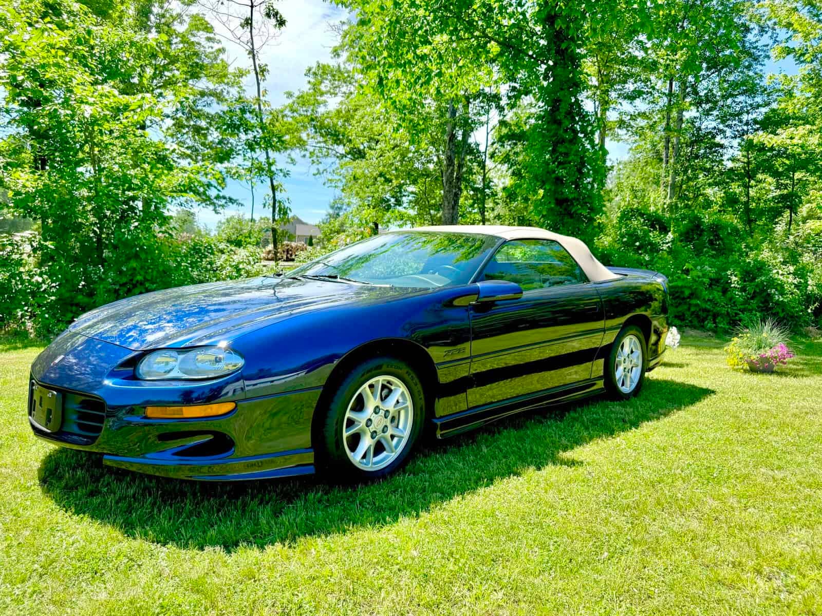 2002 Chevrolet Camaro, photo 1