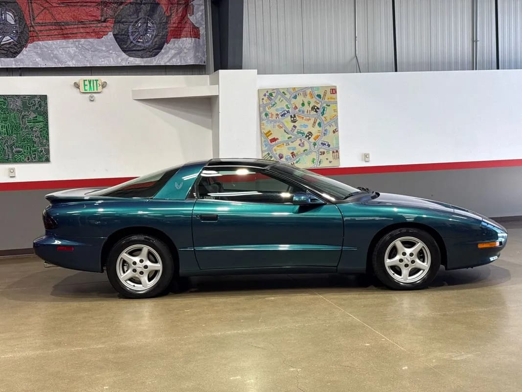 1997 Pontiac Firebird, photo 1