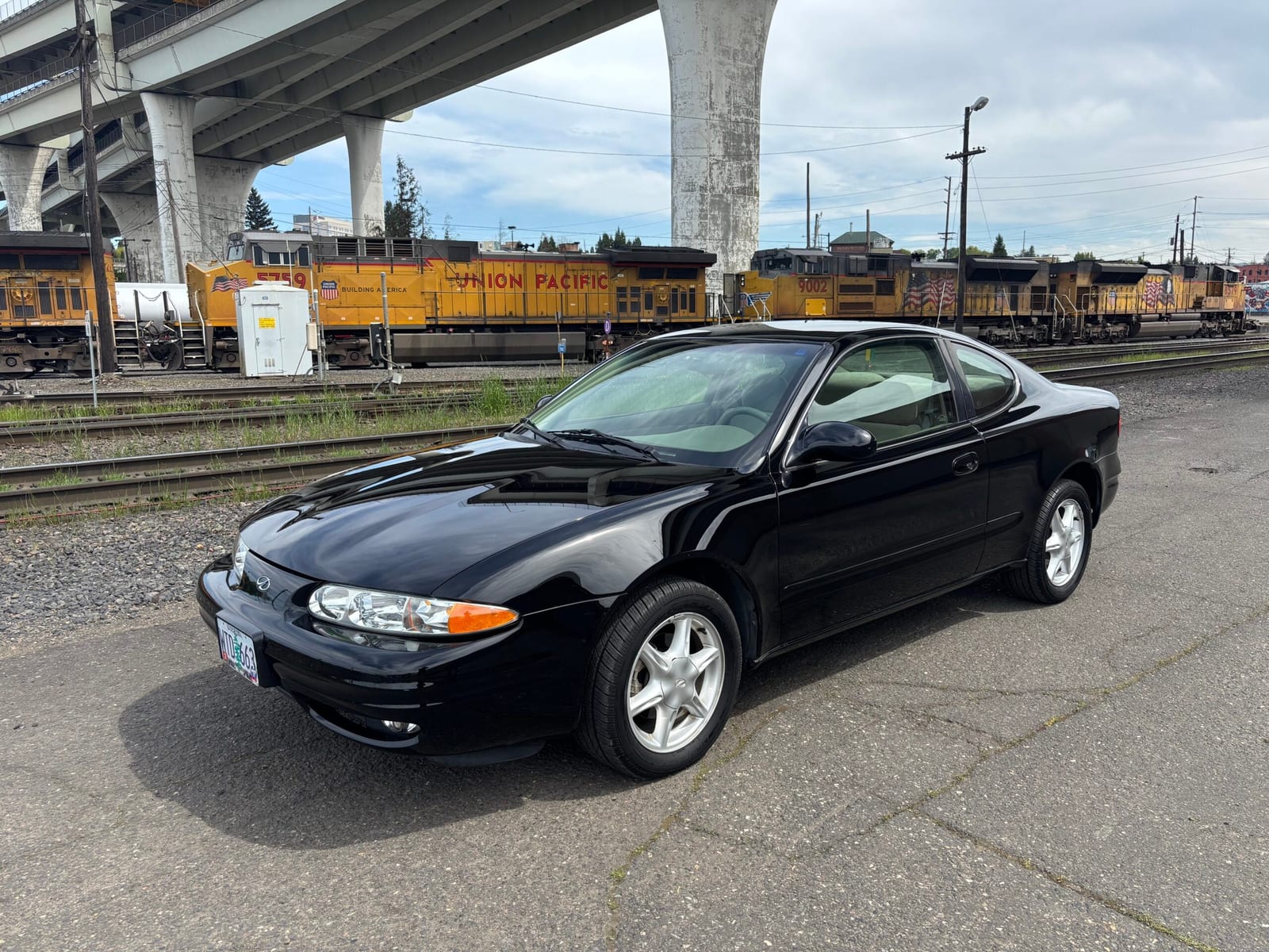 1999 Oldsmobile Alero, photo 1