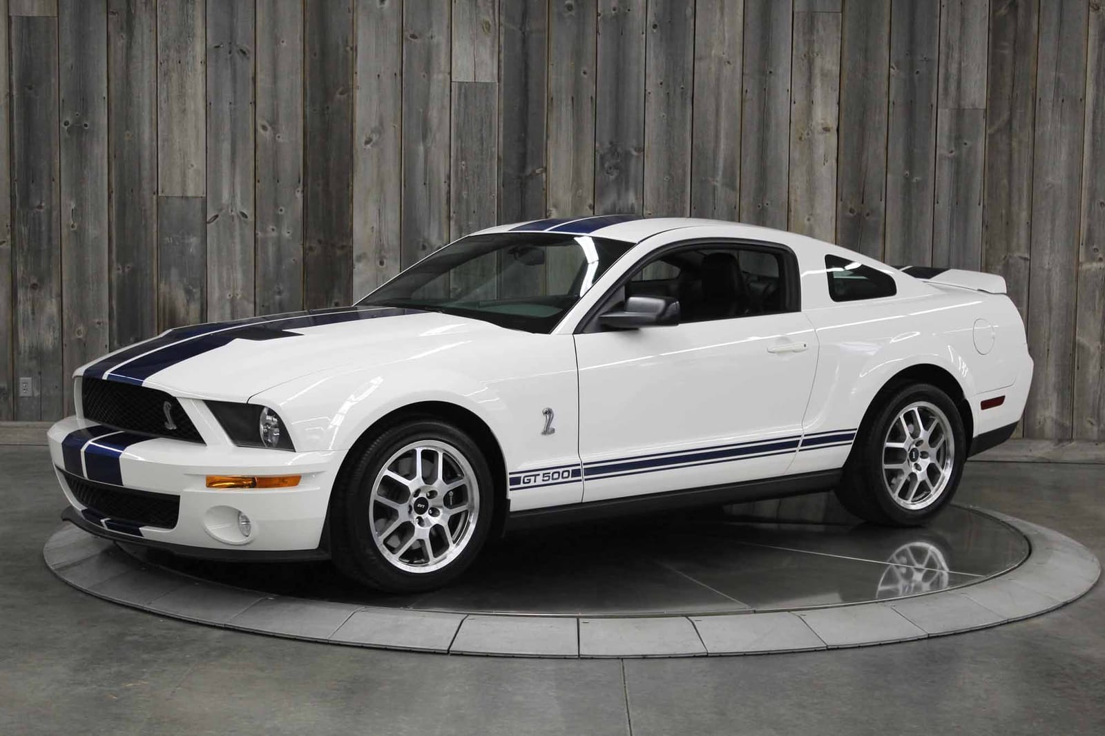 2008 Ford Mustang, photo 1