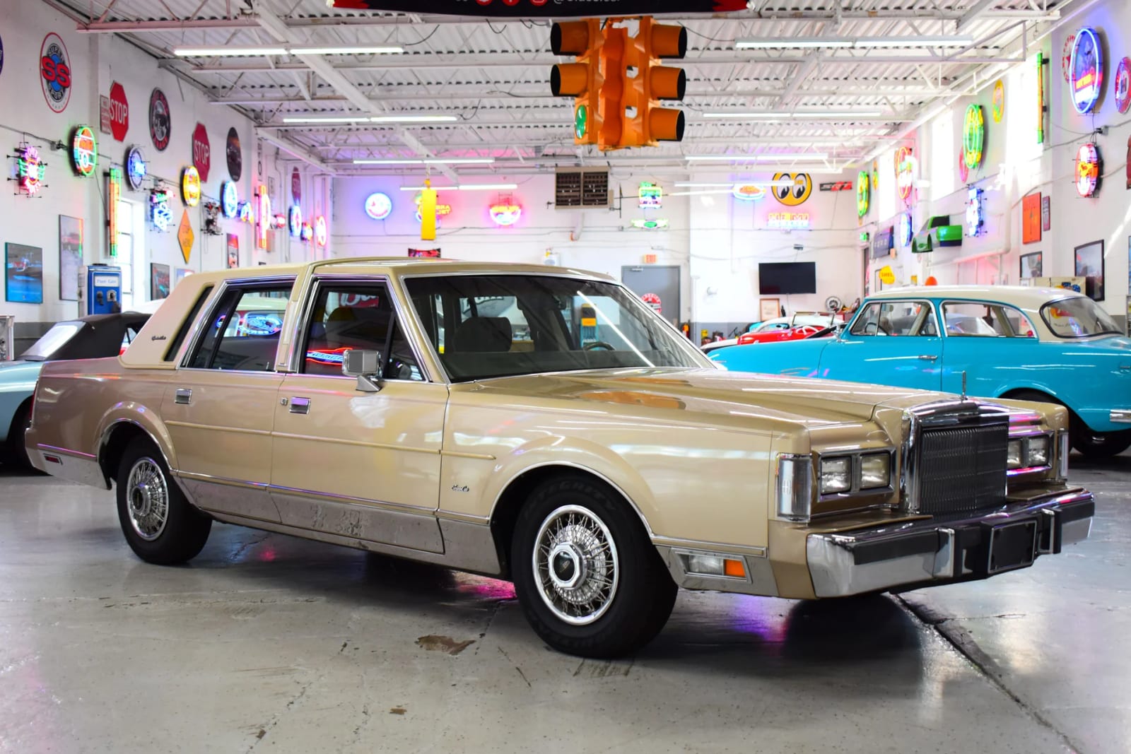 1988 Lincoln Town Car, photo 1