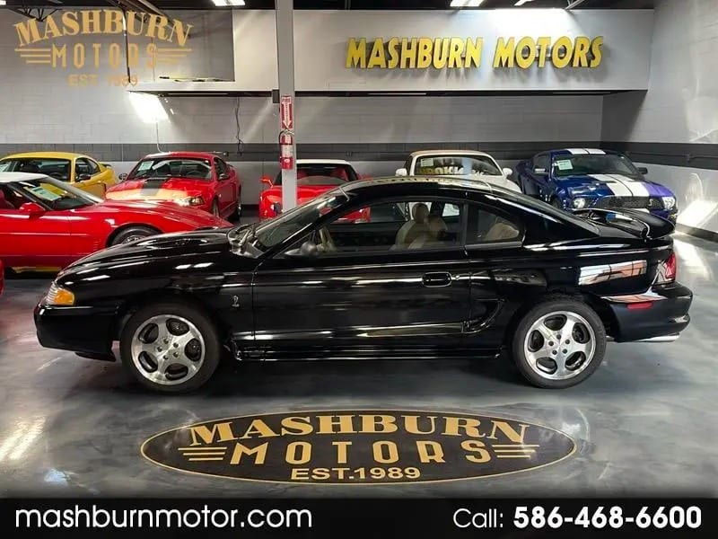 1996 Ford Mustang SVT Cobra, photo 1